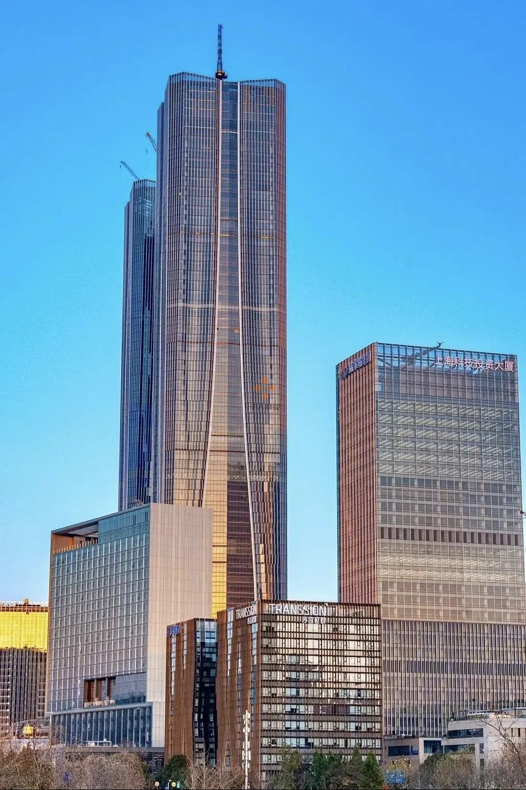 上海科技投資大廈.png
