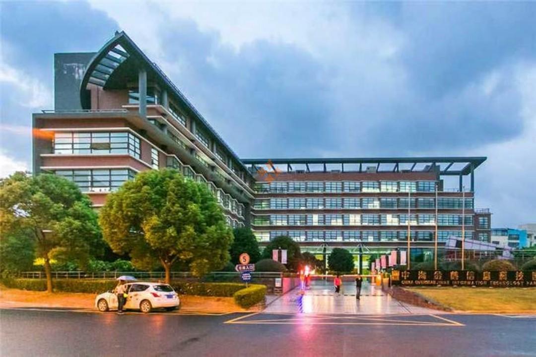 浦東 中海金鶴信息科技園 100平米 簡(jiǎn)裝